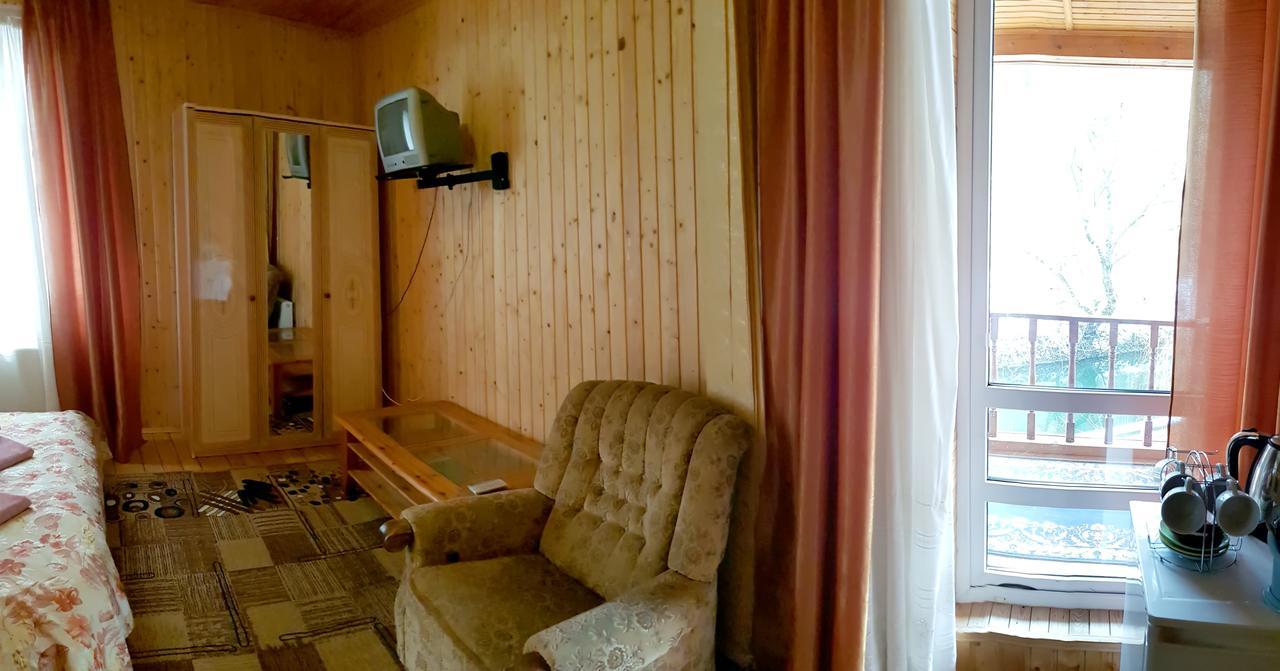 Perlyna Podillyа Hotel Sataniv Buitenkant foto
