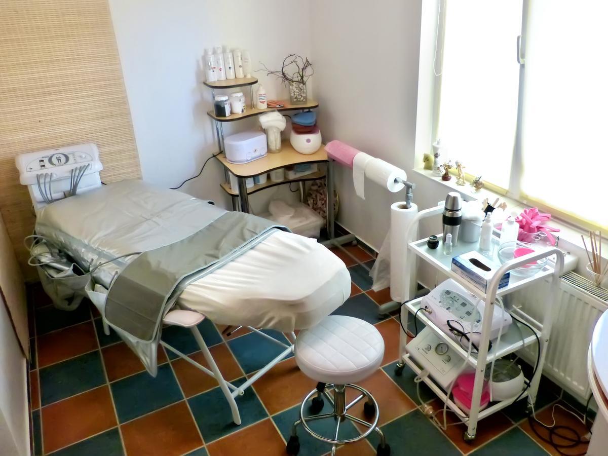 Perlyna Podillyа Hotel Sataniv Buitenkant foto